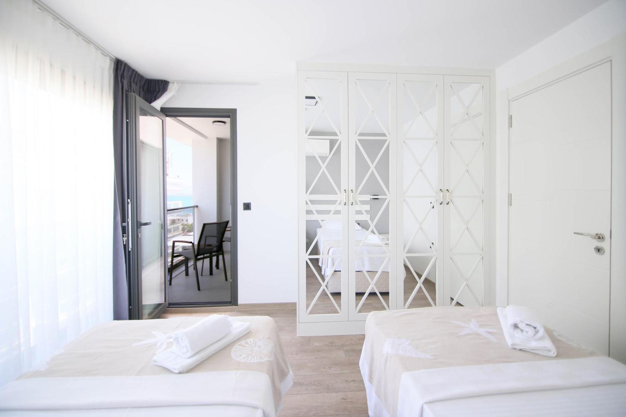 Krem Marin Otel Çeşme エクステリア 写真